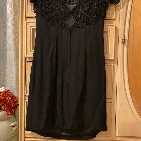 Jessica McClintock Lace Dress - Picture 9 of 10